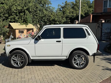 2023 Lada (ВАЗ) Niva Legend I, белый, 835000 рублей, вид 3