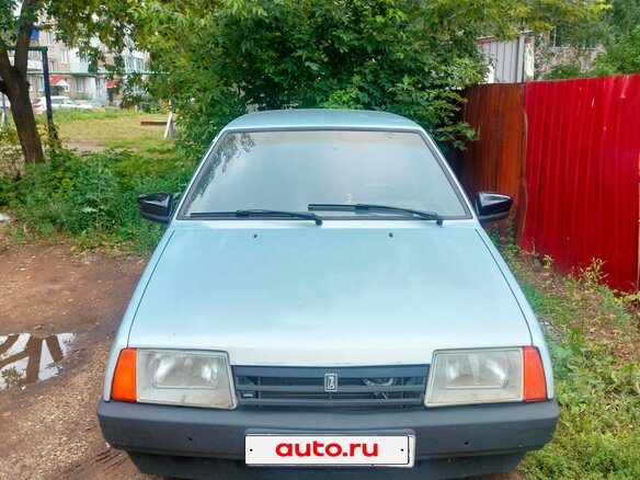 2002 Lada (ВАЗ) 21093i, серебристый, 150000 рублей