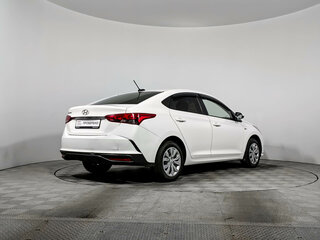 2022 Hyundai Solaris II Рестайлинг, белый, 1700000 рублей, вид 5