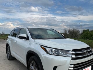 2015 Toyota Highlander III (XU50), белый, 2900000 рублей, вид 3