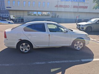 2011 Skoda Octavia II (A5) Рестайлинг, белый, 510000 рублей, вид 2