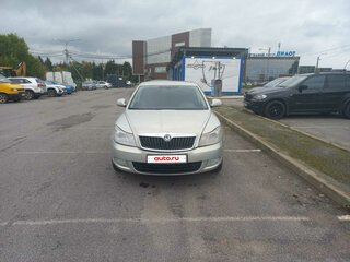 2011 Skoda Octavia II (A5) Рестайлинг, серебристый, 700000 рублей, вид 1