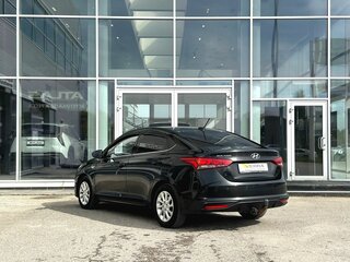 2020 Hyundai Solaris II Рестайлинг, чёрный, 1350000 рублей, вид 4