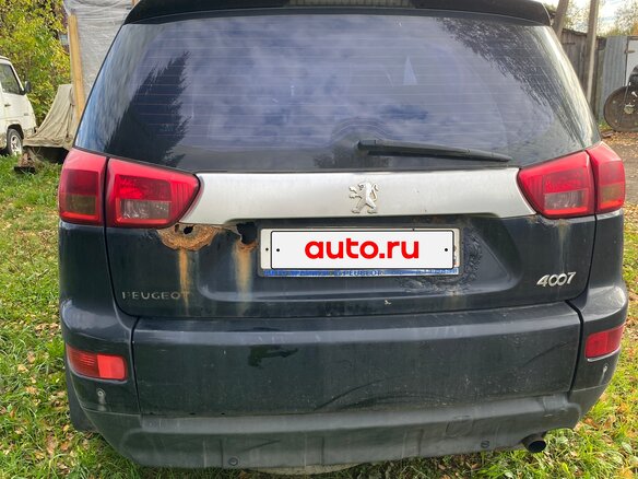 2008 Peugeot 4007, чёрный, 800000 рублей - вид 3