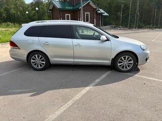 2010 Volkswagen Golf VI, серебристый, 590000 рублей, вид 2