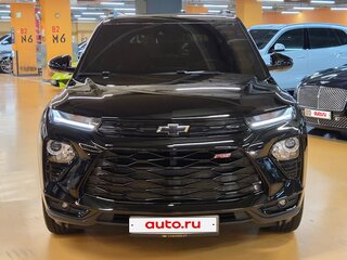 2023 Chevrolet TrailBlazer III, чёрный, 2850777 рублей, вид 2