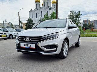 2026 Lada (ВАЗ) Vesta I Рестайлинг (NG), серебристый, 1835900 рублей, вид 1