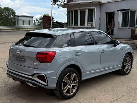 2023 Audi Q2 L 35 TFSI I Рестайлинг, серый, 2080000 рублей, вид 4