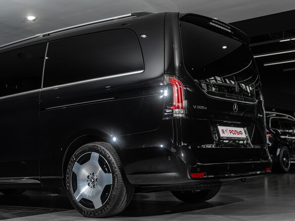 2026 Mercedes-Benz V-Класс 300 d экстра длинный III (W447) Рестайлинг 2, чёрный - вид 6