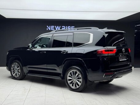 2024 Toyota Land Cruiser 300 Series, чёрный, 12000077 рублей, вид 4