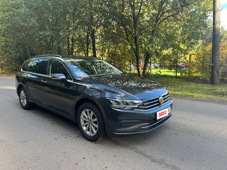 2023 Volkswagen Passat B8 Рестайлинг, чёрный, 2400000 рублей, вид 1