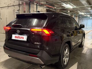2021 Toyota RAV4 V (XA50), чёрный, 2979000 рублей, вид 3