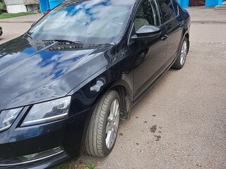 2017 Skoda Octavia III (A7) Рестайлинг, чёрный, 1750000 рублей, вид 4