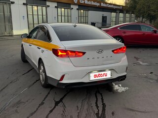 2018 Hyundai Sonata VII (LF) Рестайлинг, белый, 1075000 рублей, вид 5