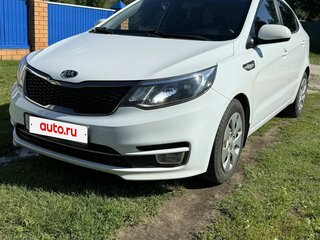 2015 Kia Rio III Рестайлинг, белый, 975000 рублей, вид 1