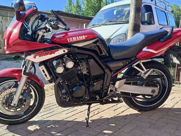 2000 Yamaha FZS600 Fazer, красный, 249999 рублей - вид 8