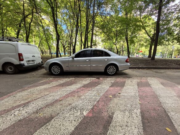 2002 Mercedes-Benz E-Класс 320 III (W211, S211), серый, 1000000 рублей - вид 7