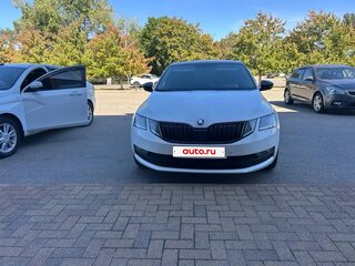 2017 Skoda Octavia III (A7) Рестайлинг, белый, 1595000 рублей, вид 4