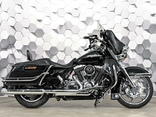 2011 Harley-Davidson Street Glide, чёрный, 1147000 рублей, вид 3