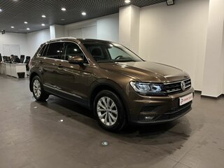 2017 Volkswagen Tiguan II, коричневый, 1930000 рублей, вид 1