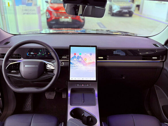 2026 Jaecoo J6, чёрный, 2306700 рублей - вид 35