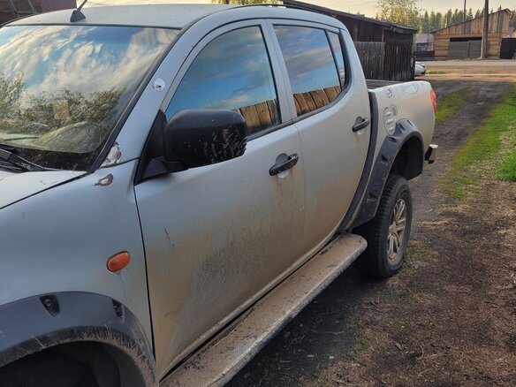 2008 Mitsubishi L200 IV, серый, 900000 рублей - вид 1