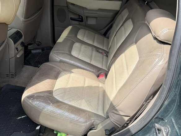 2002 Ford Explorer III, зелёный - вид 27
