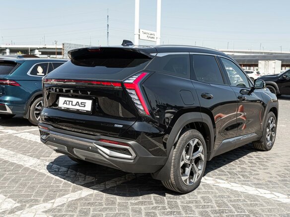 2026 Geely Atlas II, чёрный, 4119990 рублей - вид 3