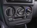 2005 Hyundai Accent II Рестайлинг, жёлтый, 399000 рублей - вид 11