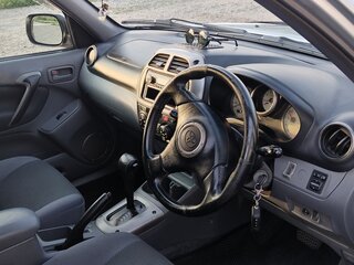2001 Toyota RAV4 II (XA20), серый, 750000 рублей, вид 3