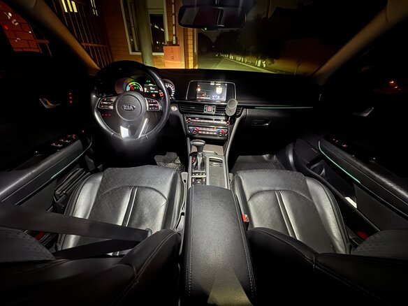 2019 Kia Optima IV Рестайлинг, белый, 2600000 рублей - вид 12