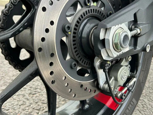 2021 Ducati Monster 937, красный, 900000 рублей - вид 9