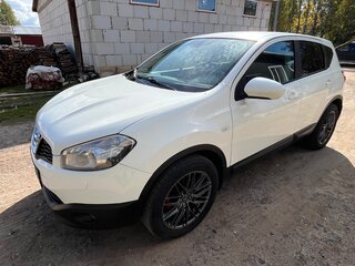 2011 Nissan Qashqai I Рестайлинг, белый, 900000 рублей, вид 3