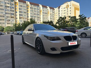 2009 BMW 5 серии 520d V (E60/E61) Рестайлинг, белый, 1490000 рублей, вид 4