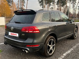 2013 Volkswagen Touareg II, серый, 2577777 рублей, вид 3