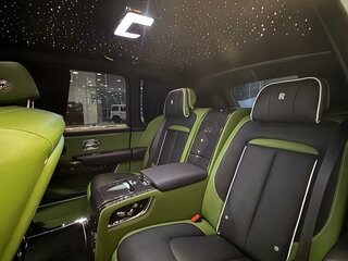 2024 Rolls-Royce Cullinan Black Badge I Рестайлинг (Series II), синий, 57000000 рублей, вид 4