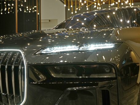 2025 BMW 7 серии 740d xDrive VII (G70), чёрный, 17120000 рублей, вид 3