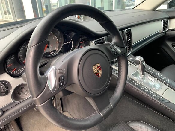 2010 Porsche Panamera 4S I, чёрный, 4150000 рублей - вид 13