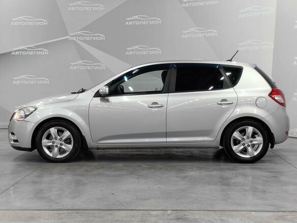 2012 Kia Ceed I Рестайлинг, серебристый, 770000 рублей - вид 1