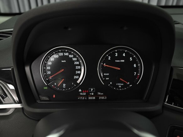 2021 BMW X1 18i sDrive II (F48) Рестайлинг, белый, 2999000 рублей - вид 22