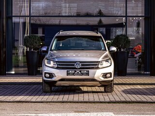 2015 Volkswagen Tiguan I Рестайлинг, серебристый, 1495000 рублей, вид 2