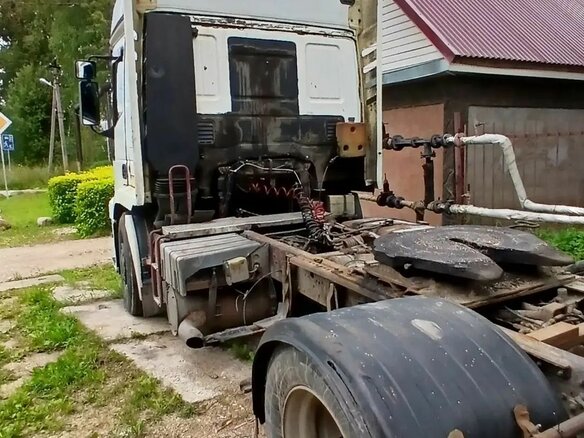1999 Iveco EuroTech, белый, 300000 рублей - вид 8