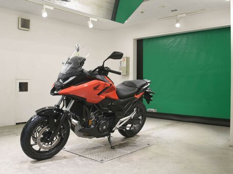 2026 Honda NC 750X, красный, 1477000 рублей, вид 4