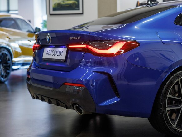 2021 BMW 4 серии 420d xDrive G22, G23, G26, синий - вид 17