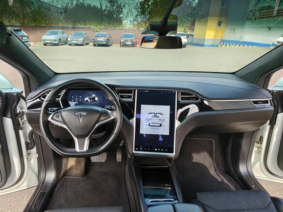 2017 Tesla Model X 75D I, белый, 3200000 рублей - вид 11