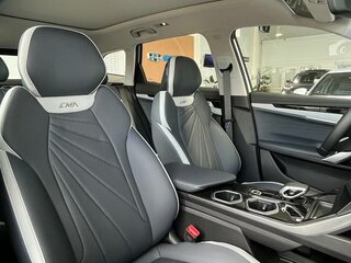 2026 Geely Atlas II, серебристый, 3970990 рублей, вид 4