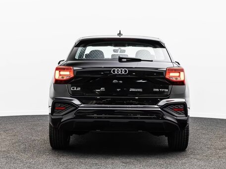 2023 Audi Q2 35 TFSI I Рестайлинг, чёрный, 2500000 рублей, вид 5