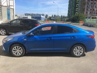 2017 Hyundai Solaris II, синий, 1120000 рублей, вид 4