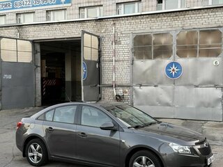 2010 Chevrolet Cruze I, серый, 650000 рублей, вид 3