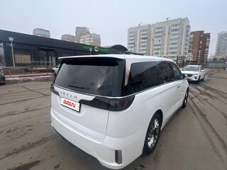 2024 Voyah Dream I, белый, 6800000 рублей, вид 5
